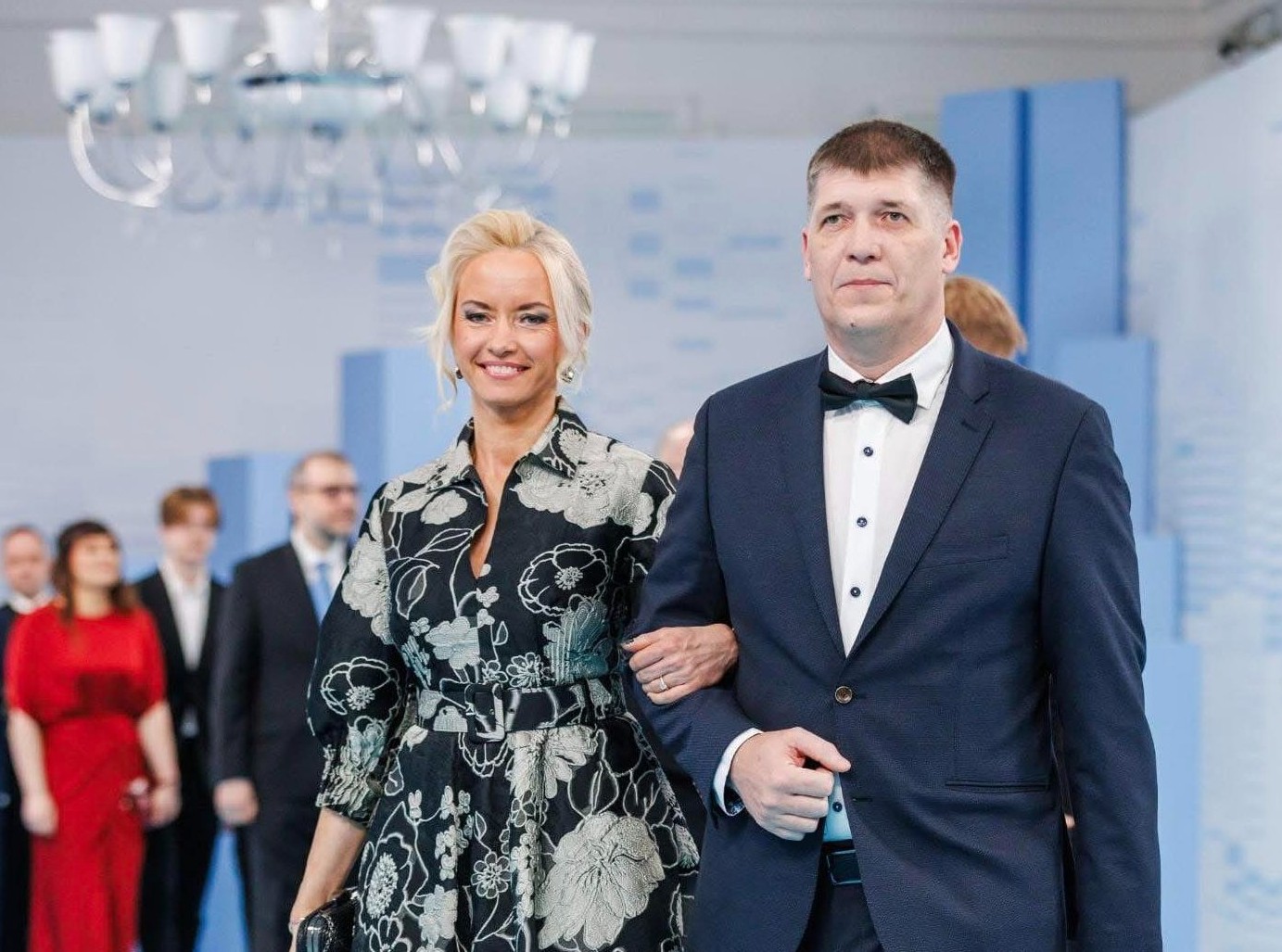 Suursoo külavanem Fredy Lehe osales Eesti Vabariigi aastapäeva presidendi vastuvõtul. See on tunnustus pühendunud tööle kogukonna eestvedajana ning ühtlasi tunn